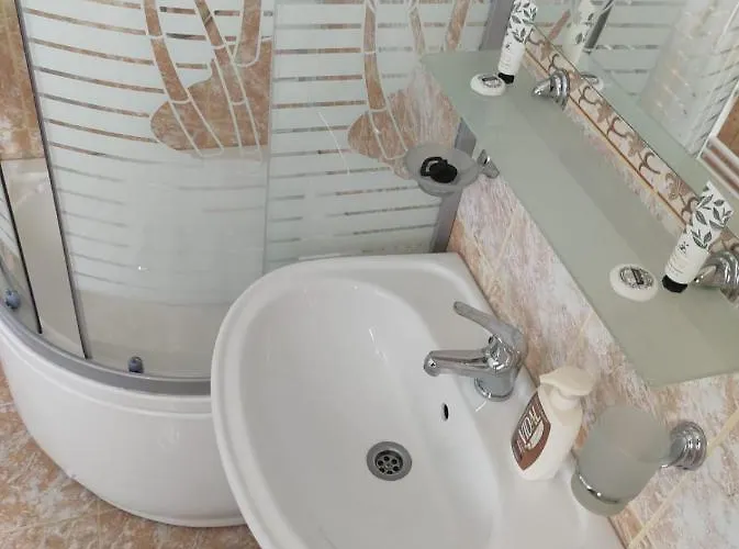 Casa Jolie ゲストハウス 3*