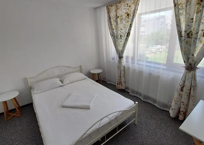 ゲストハウス Casa Jolie 3*